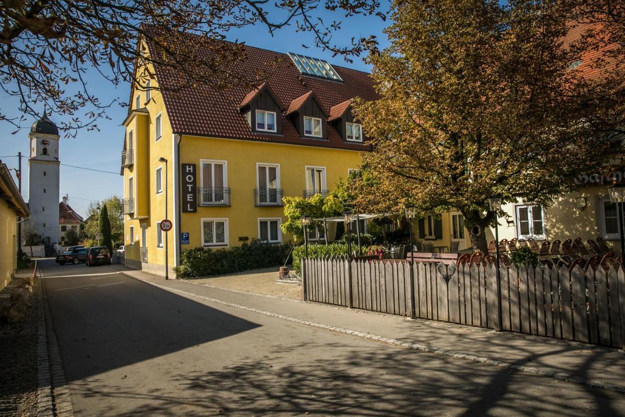 Neumaiers Hirsch -Gasthof Und Landhotel Weissenhorn Exterior photo